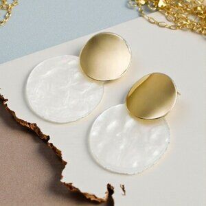 Minimalist Golden Circle Trendy Fashion Design Statement Stylish Earrings